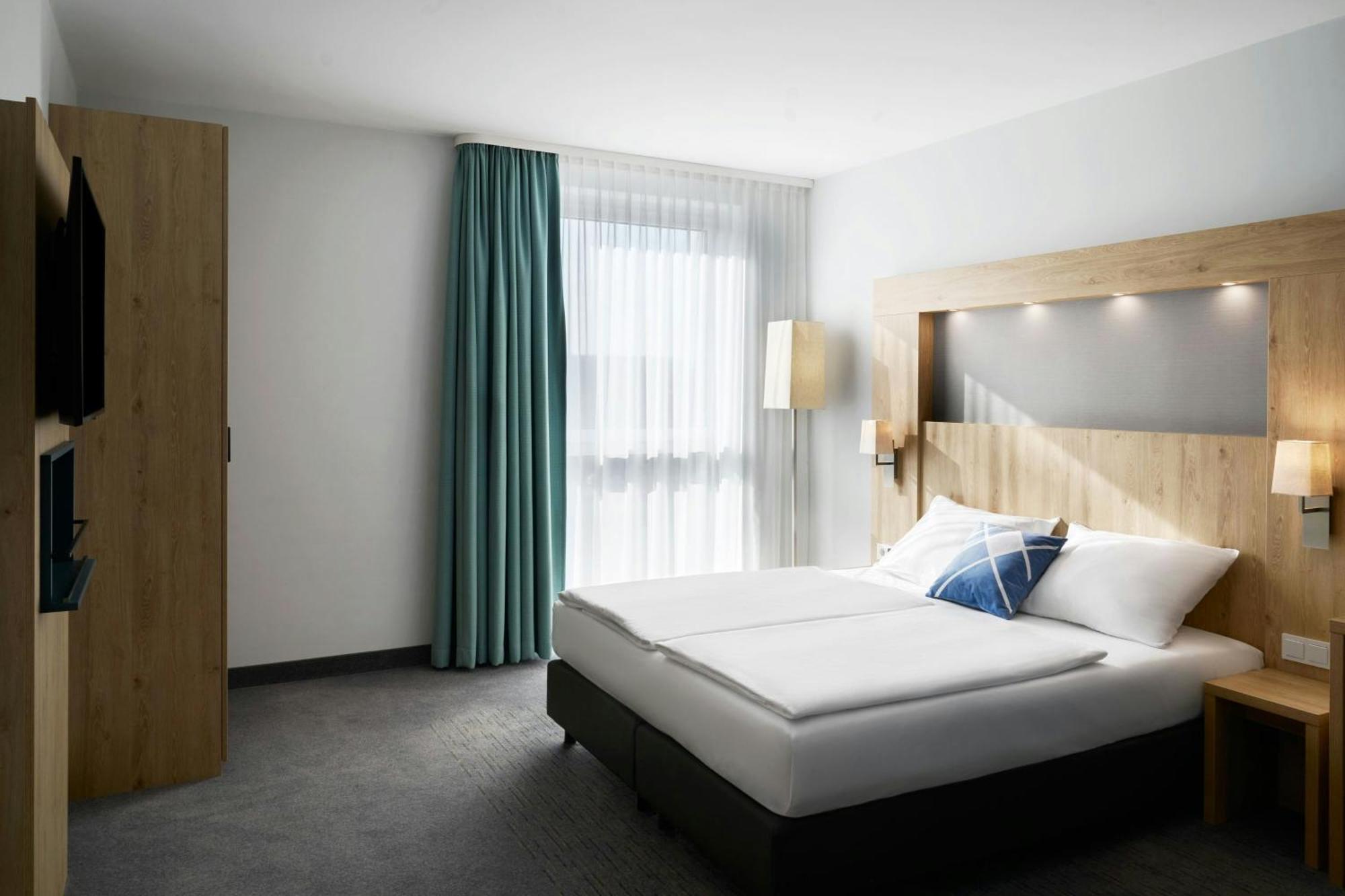 GHOTEL hotel&living Bochum Exteriör bild